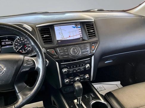 Used 2019 Nissan Pathfinder SV w/ Rock Creek Edition AWD/4WD image 9