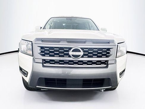 New 2025 Nissan Frontier SV w/ SV Convenience Package image 2