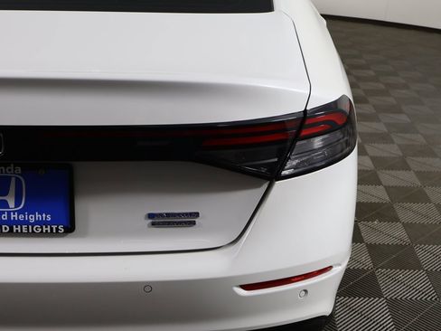 Used 2024 Honda Accord Touring image 17