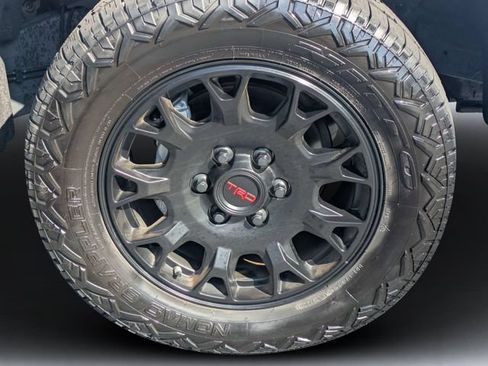 Used 2025 Toyota Tacoma SR5 RWD image 11