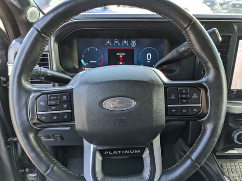 Used 2024 Ford F250 Platinum image 33