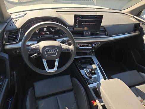 Used 2025 Audi Q5 2.0T Premium w/ Convenience Plus Package image 11