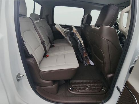 New 2026 RAM 1500 Laramie w/ Laramie Southwest Edition AWD/4WD image 18