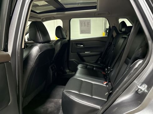 Used 2023 Nissan Rogue SL image 23