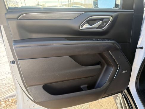 Used 2024 GMC Yukon SLT image 14