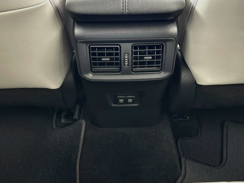 Used 2021 Toyota RAV4 Limited AWD/4WD image 27
