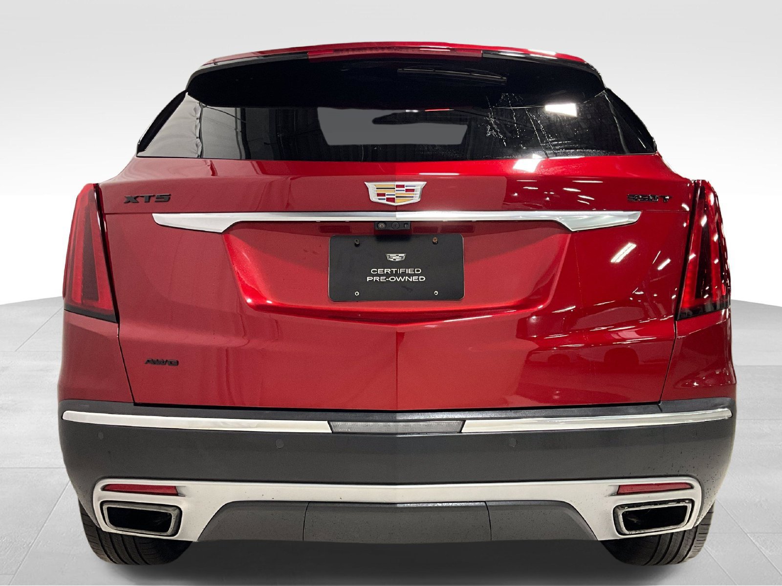 Used 2024 Cadillac XT5 Premium Luxury w/ Technology Package AWD/4WD image 6