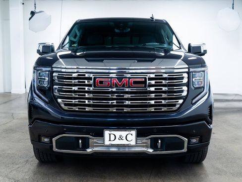 Used 2023 GMC Sierra 1500 Denali w/ Denali Reserve Package AWD/4WD image 2
