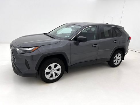 Used 2023 Toyota RAV4 LE AWD/4WD image 5
