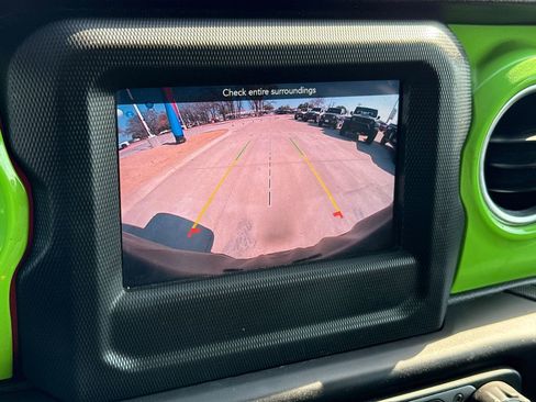 Used 2021 Jeep Wrangler Rubicon image 25