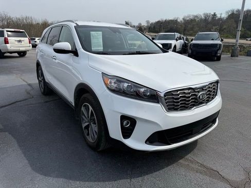 Used 2019 Kia Sorento EX image 3