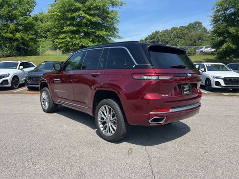 Used 2025 Jeep Grand Cherokee Summit AWD/4WD image 8