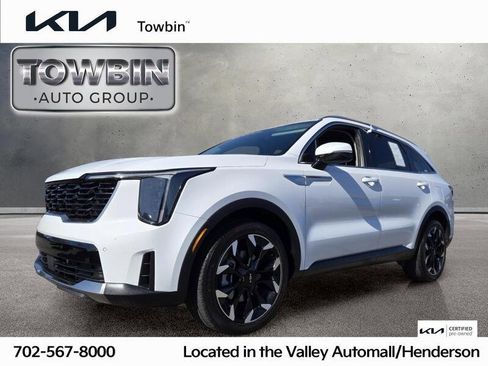 Certified 2025 Kia Sorento EX FWD image 1