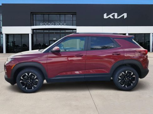 Used 2023 Chevrolet TrailBlazer LT FWD image 4