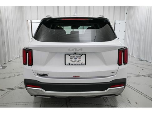 New 2026 Kia Sorento S image 6