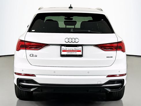 Used 2023 Audi Q3 2.0T Premium w/ Convenience Package AWD/4WD image 3