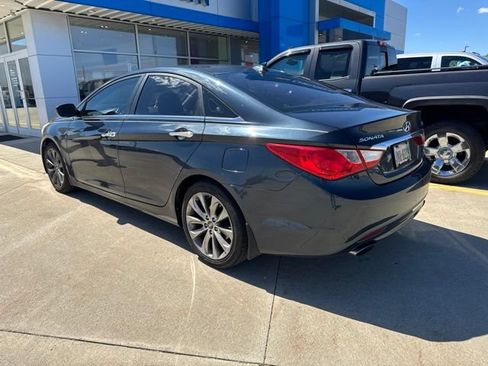 Used 2012 Hyundai Sonata SE w/ Navigation & Sunroof Pkg FWD image 7