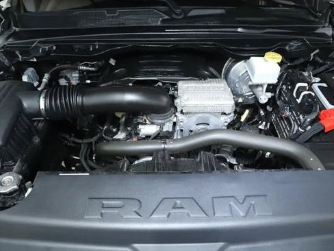 Used 2024 RAM 1500 Big Horn AWD/4WD image 35