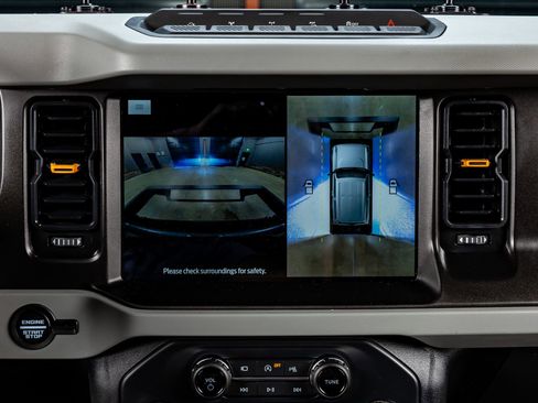 Used 2023 Ford Bronco Badlands w/ Sasquatch Package image 22