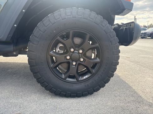 Used 2021 Jeep Wrangler Unlimited Sport AWD/4WD image 11