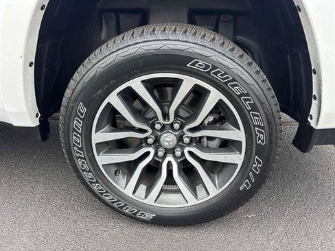 Used 2025 RAM 1500 Limited w/ Trailer Tow Group AWD/4WD image 8