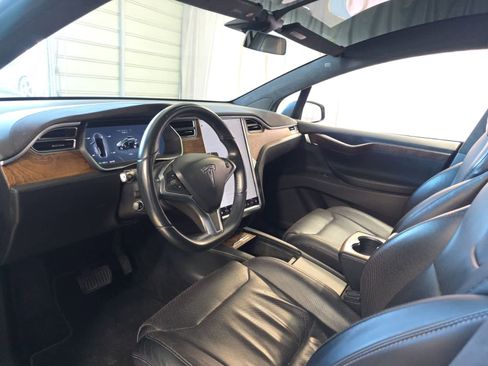 Used 2016 Tesla Model X 75D image 16