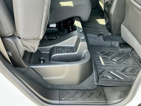 Used 2025 GMC Canyon Elevation w/ Convenience Package image 26