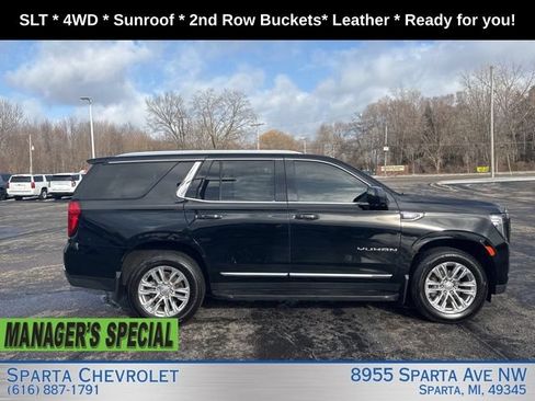 Used 2022 GMC Yukon SLT AWD/4WD image 2