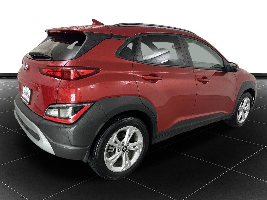 Used 2022 Hyundai Kona SEL w/ Cargo Package FWD image 5