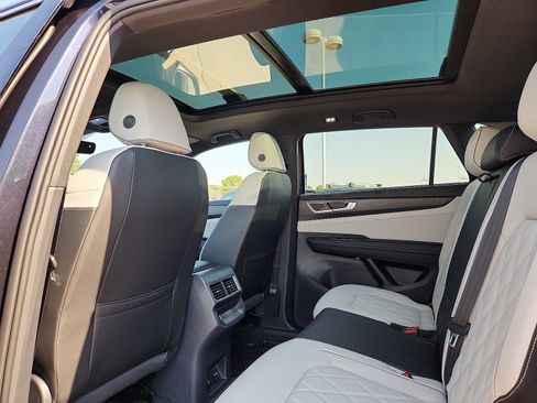 New 2026 Volkswagen Atlas Cross Sport SEL Premium R-Line image 12