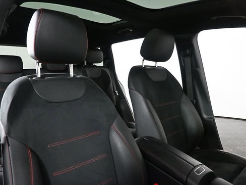 Certified 2023 Mercedes-Benz GLB 250 image 22