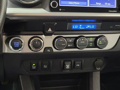 Used 2023 Toyota Tacoma SR5 w/ Technology Package AWD/4WD image 30
