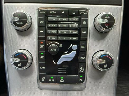 Used 2017 Volvo V60 T5 Cross Country w/ Convenience Package image 20