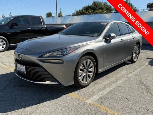 Used 2022 Toyota Mirai XLE w/ Advanced Technology Package image 3