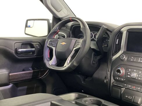 Used 2021 Chevrolet Silverado 1500 LT AWD/4WD image 10