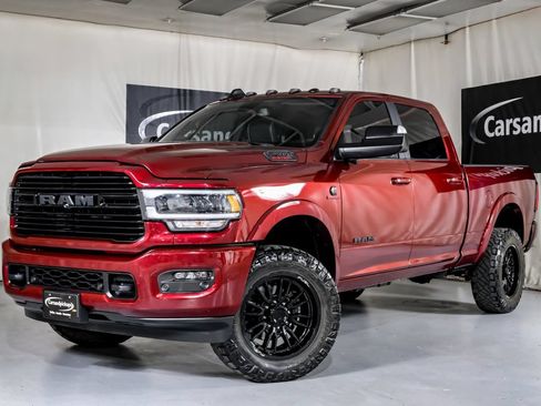 Used 2022 RAM 2500 Laramie w/ Night Edition AWD/4WD image 4