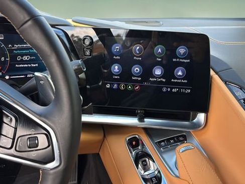 Used 2023 Chevrolet Corvette Stingray w/ Z51 Performance Package image 9