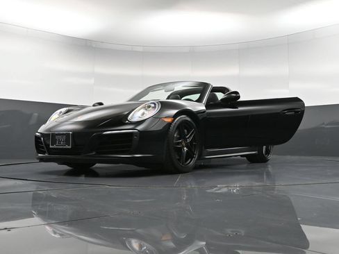Certified 2017 Porsche 911 Targa 4 AWD/4WD image 40