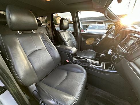 Used 2005 MAZDA Tribute s w/ Package 3 image 12