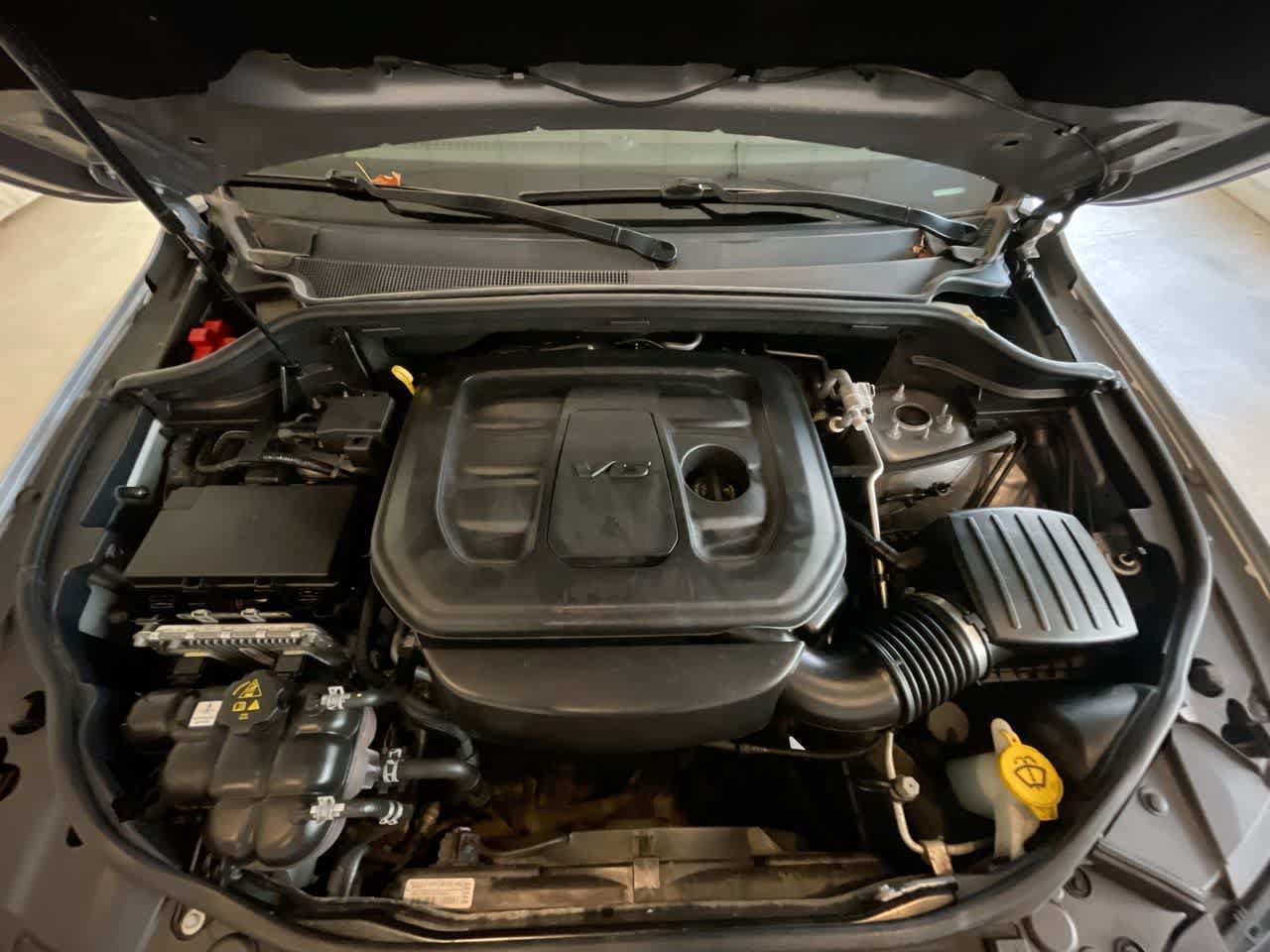 Used 2018 Jeep Grand Cherokee Limited AWD/4WD image 26
