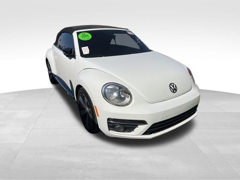 Used 2013 Volkswagen Beetle 2.0T FWD image 3
