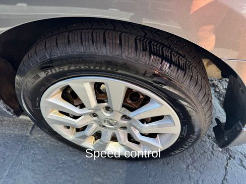 Used 2018 Nissan Sentra SV w/ Premium Package (P01) FWD image 21