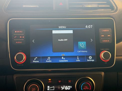 Used 2025 Nissan Leaf S FWD image 21