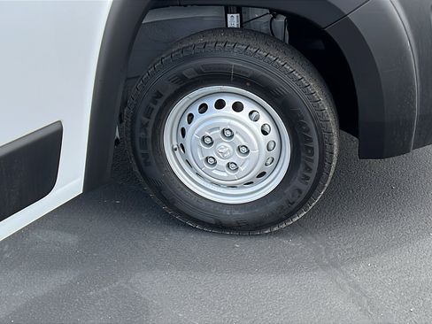 New 2026 RAM ProMaster 2500 w/ Convenience Group FWD image 11