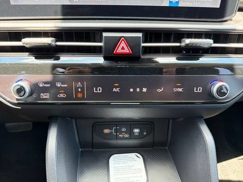 New 2026 Kia Sportage SX FWD image 14