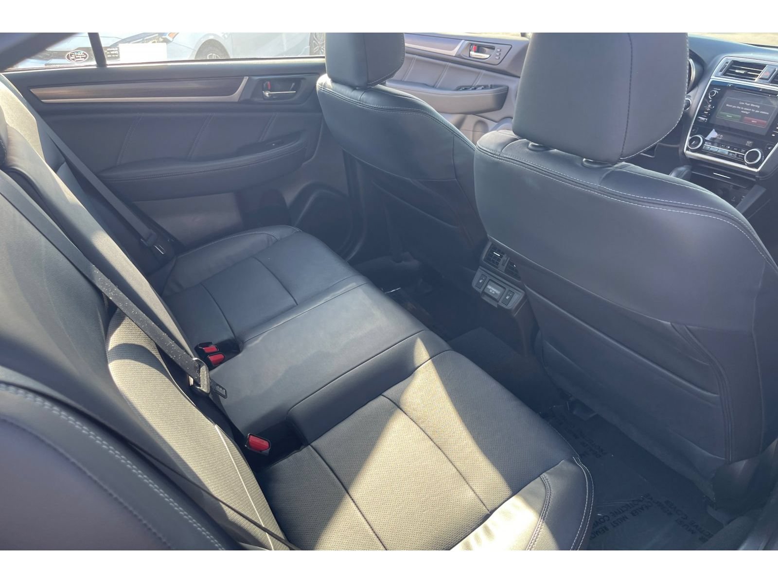 Used 2018 Subaru Legacy 3.6R Limited AWD/4WD image 17