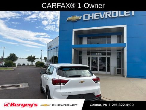 Used 2023 Chevrolet TrailBlazer LS FWD image 3