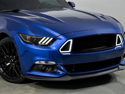 Used 2017 Ford Mustang GT Premium w/ GT Performance Package RWD image 2