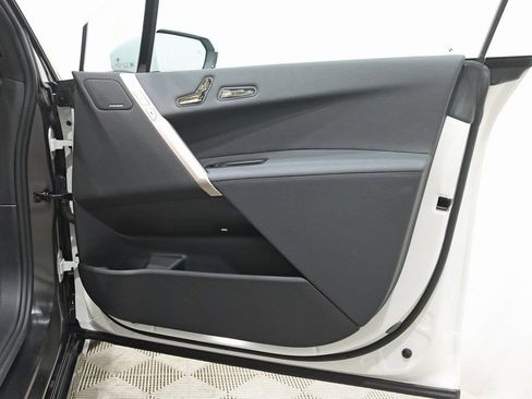 Used 2023 BMW iX xDrive50 w/ Premium Package image 37