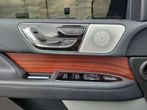 Used 2024 Lincoln Navigator L Reserve image 18